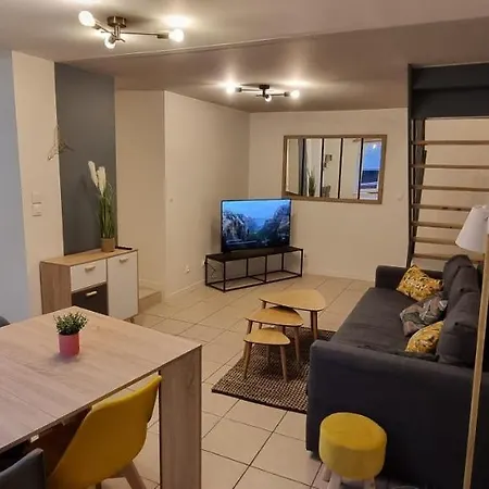 Maisonnette design Le Cosy - Amazon Prime - à 3mn à pied du marché! Surgères Exterior foto